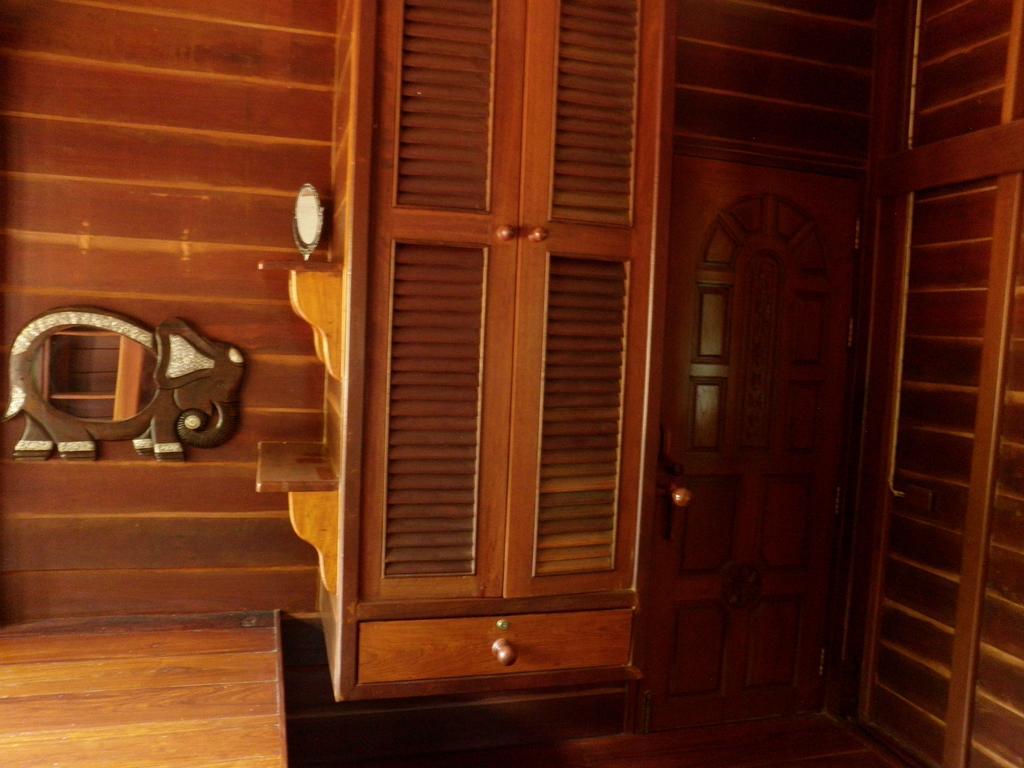 Rim Nam Kong Homestay Pak Chom Exterior foto