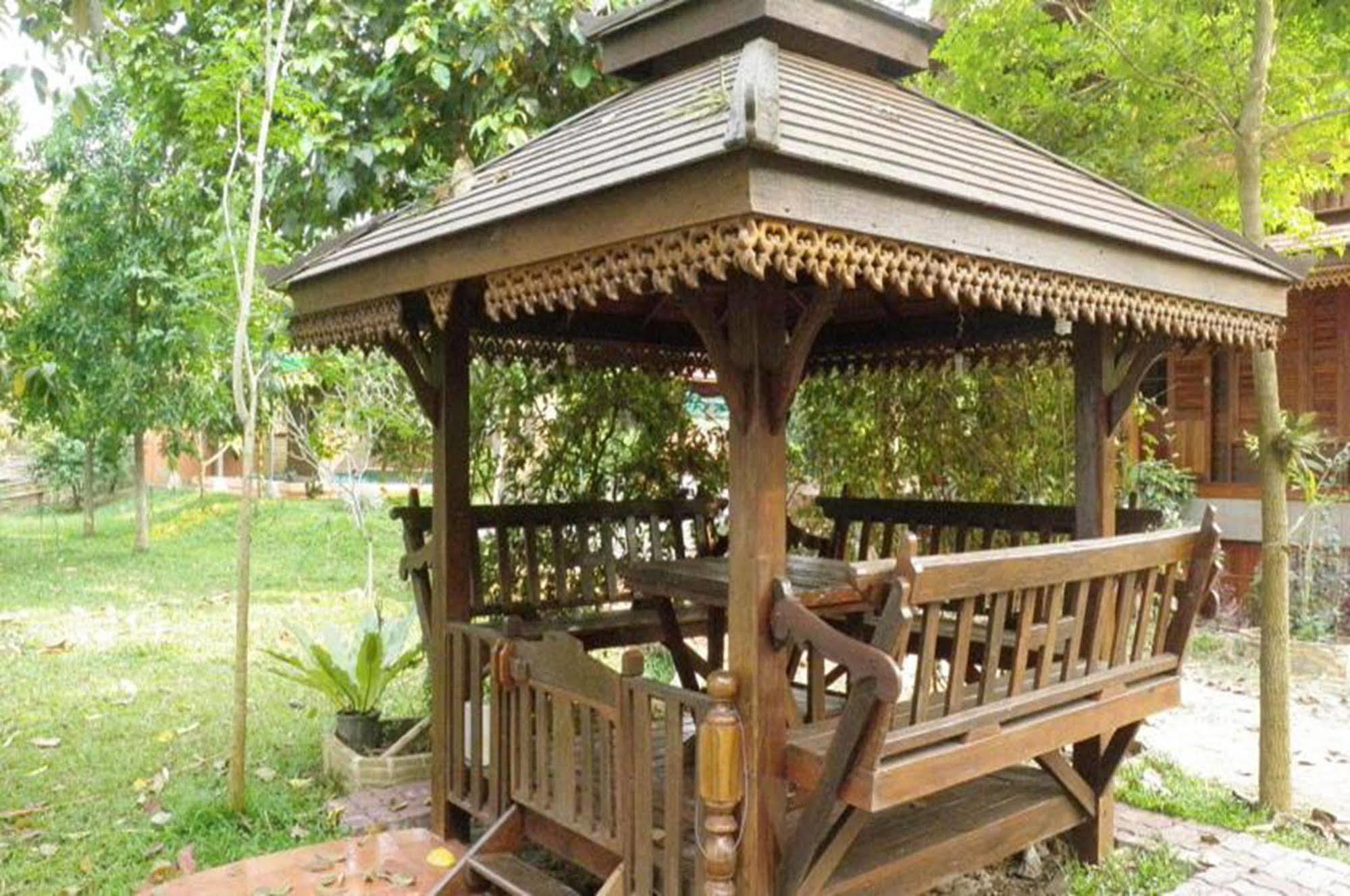 Rim Nam Kong Homestay Pak Chom Exterior foto