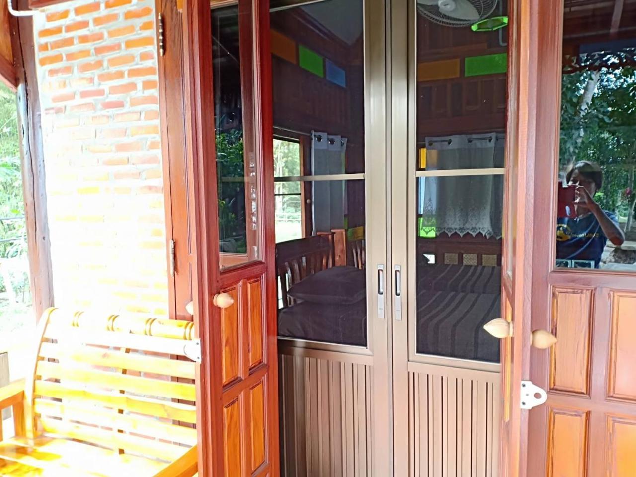 Rim Nam Kong Homestay Pak Chom Exterior foto